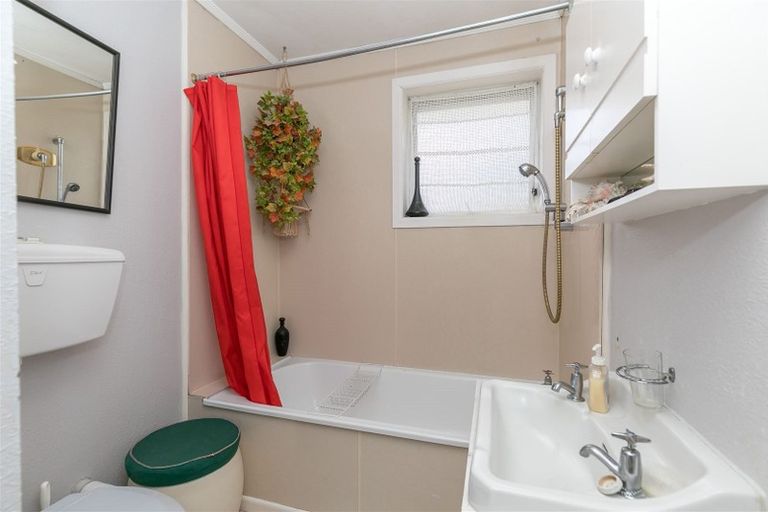 Photo of property in 111a Pine Avenue, Melville, Hamilton, 3206