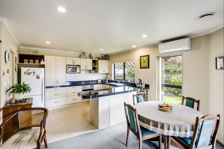 Photo of property in 219 Frimley Oaks, Frimley, Hastings, 4120