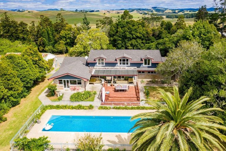 Photo of property in 115 Ocean View Road, Te Arai, Wellsford, 0974