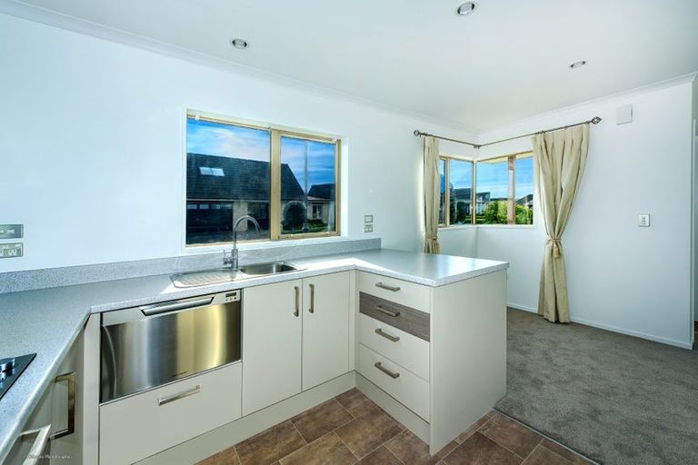 Photo of property in 3 Reeves Road, Rangiora, 7400