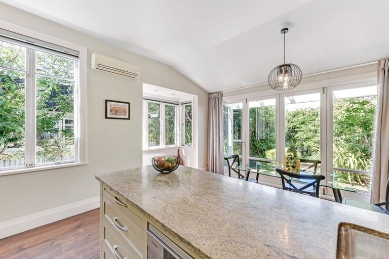 Photo of property in 11 Shelbourne Street, Nelson, 7010