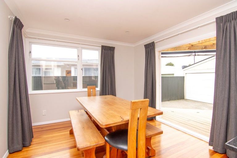 Photo of property in 100 Slacks Road, Awapuni, Palmerston North, 4412