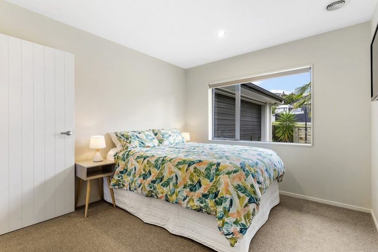 Photo of property in 31 Beachwood Drive, Hatfields Beach, Orewa, 0931