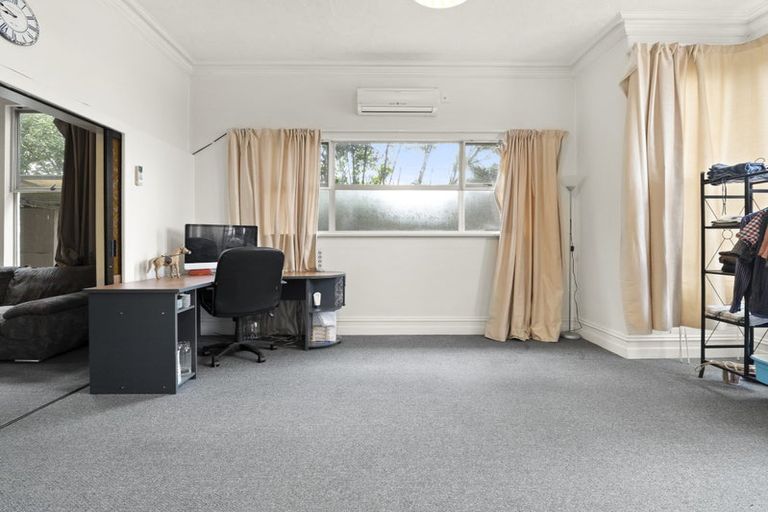 Photo of property in 28 Bathgate Street, South Dunedin, Dunedin, 9012