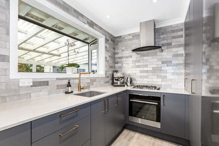 Photo of property in 12 Mossburn Grove, Kelson, Lower Hutt, 5010