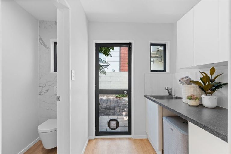 Photo of property in 10 Haineswood Lane, Sockburn, Christchurch, 8042