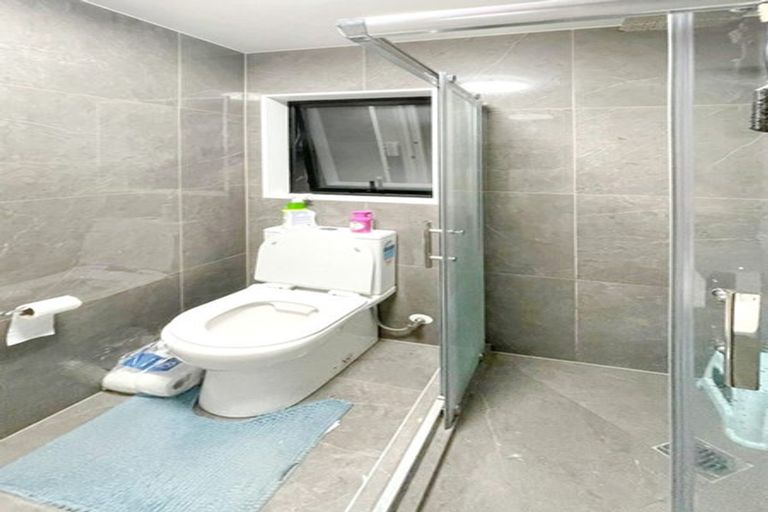 Photo of property in 21a Frobisher Way, Clendon Park, Auckland, 2103