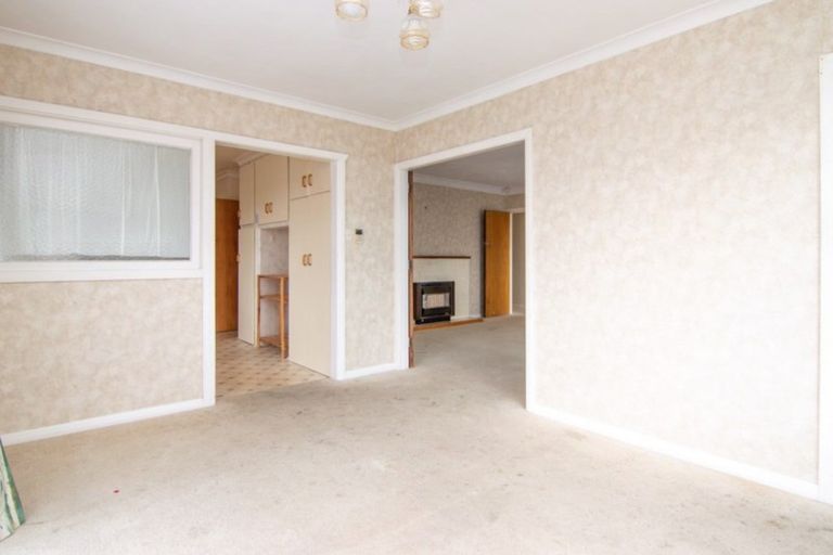 Photo of property in 33 Kent Crescent, Awapuni, Palmerston North, 4412