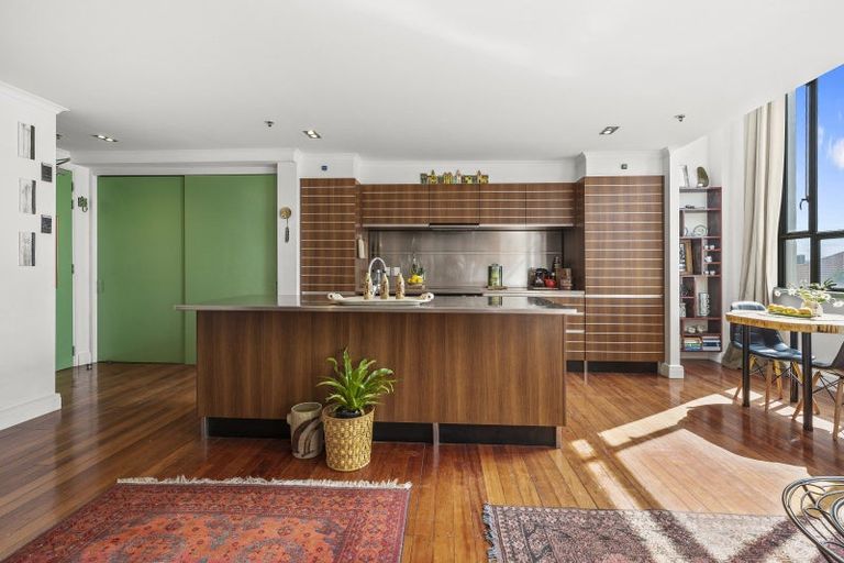 Photo of property in Augusta Apartments, 13/254 Willis Street, Te Aro, Wellington, 6011