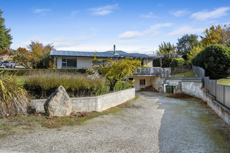 Photo of property in 8 Old Bridge Road, Bridge Hill, Alexandra, 9320