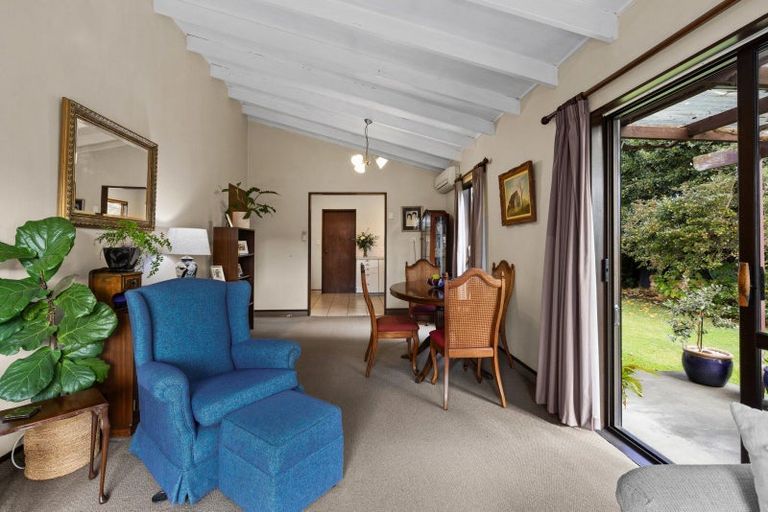 Photo of property in 18b Middle Road, Havelock North, 4130