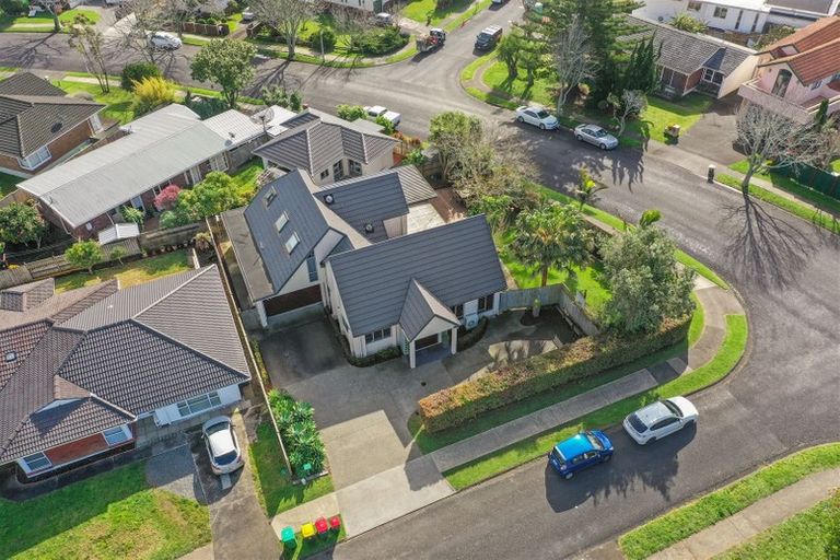 Photo of property in 1 Yacht Place, Bucklands Beach, Auckland, 2012