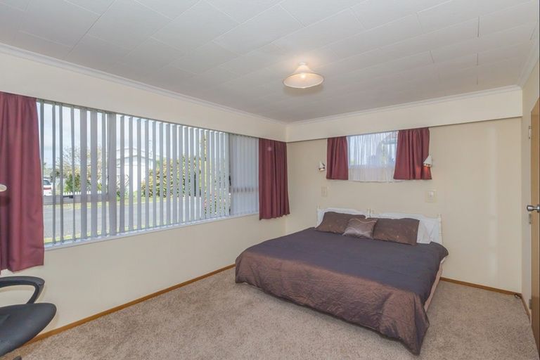 Photo of property in 20 Charles Street, Levin, 5510