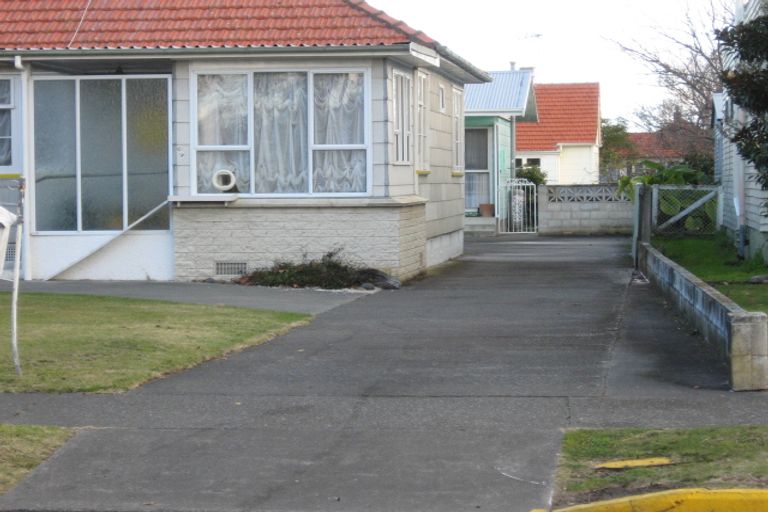 Photo of property in 69a Douglas Mclean Avenue, Marewa, Napier, 4110