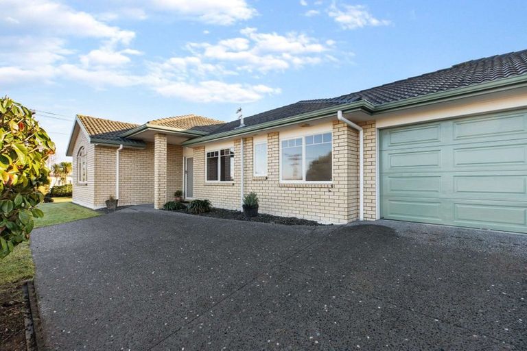Photo of property in 10 West Street, Papakura, 2110