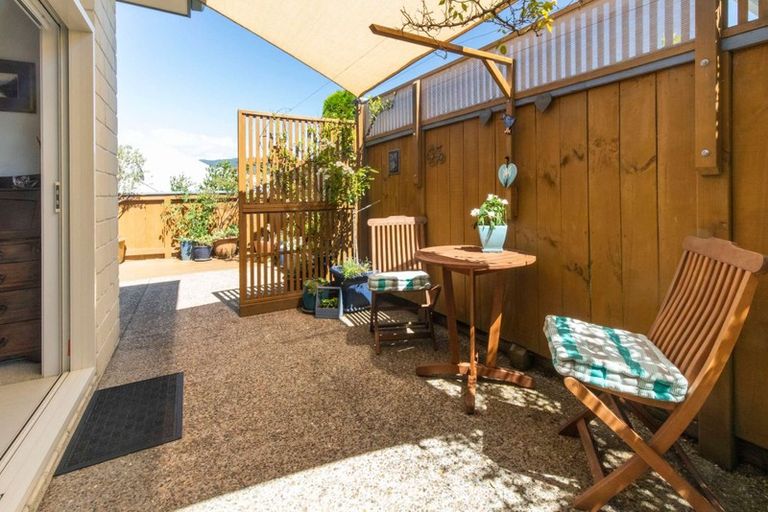 Photo of property in 10 Riverside Place, Katikati, 3129