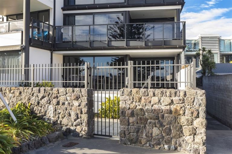 Photo of property in 3/20 Esplanade, Sumner, Christchurch, 8081