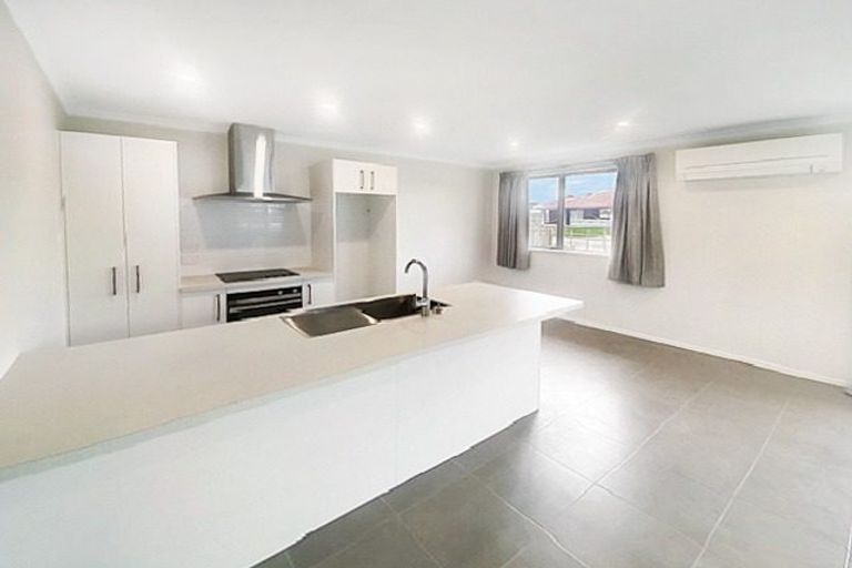 Photo of property in 2 Kereru Street, Marton, 4710