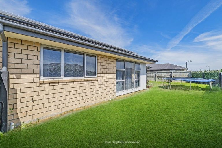 Photo of property in 18 Maitland Crescent, Rolleston, 7614