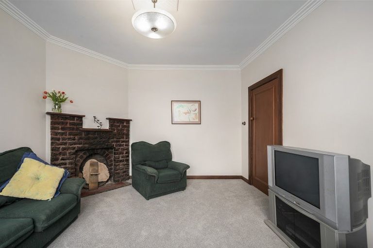 Photo of property in 5 Te Mome Road, Alicetown, Lower Hutt, 5010