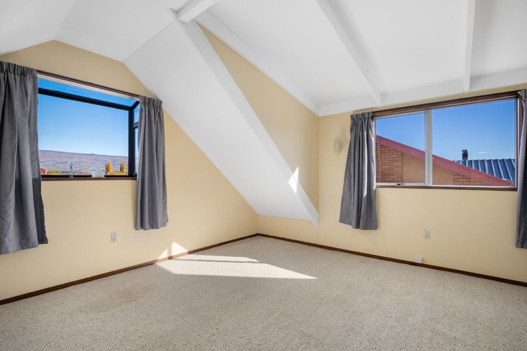 Photo of property in 79 Dunstan Road, Alexandra, 9320