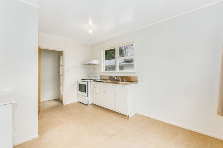 Photo of property in 171 Sievers Grove, Cannons Creek, Porirua, 5024