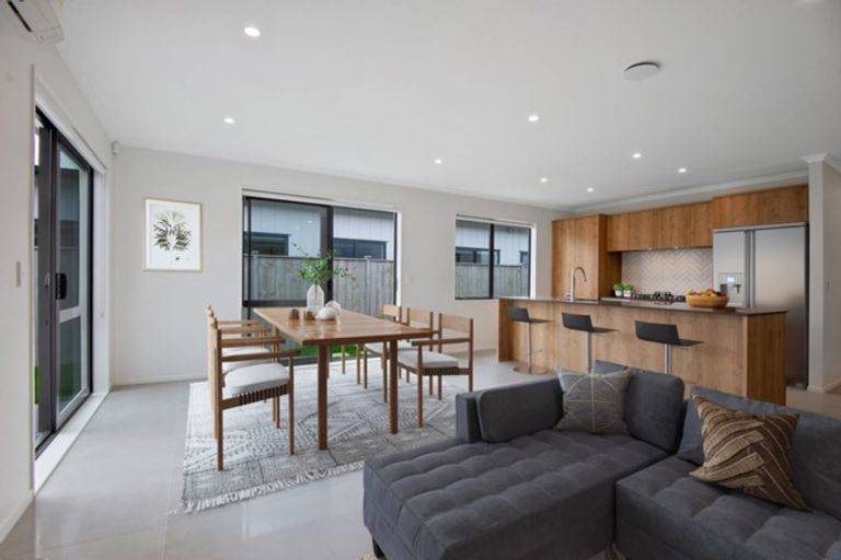 Photo of property in 53 Nganui Avenue, Takanini, 2112