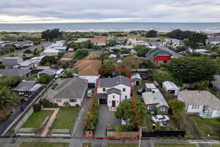 Photo of property in 67 Pine Avenue, New Brighton, Christchurch, 8061