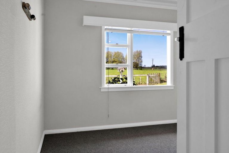 Photo of property in 546 Ararata Road, Hawera, 4674