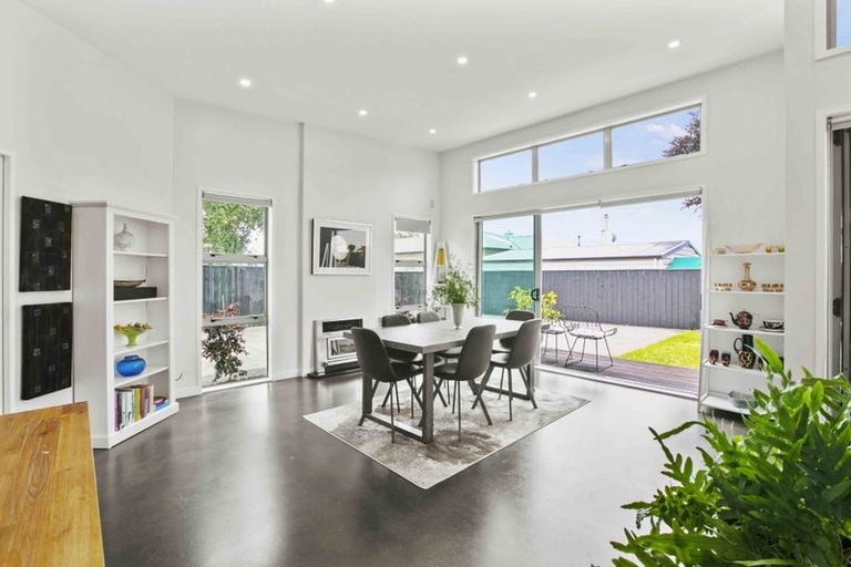 Photo of property in 33a Waimea Street, Westown, New Plymouth, 4310