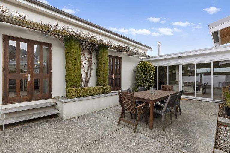 Photo of property in 14 Anglesea Street, Arrowtown, 9302