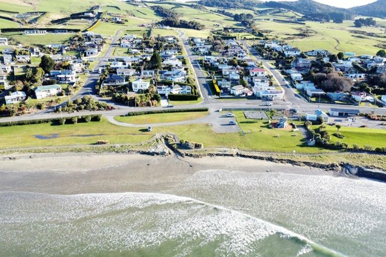 Photo of property in 11 Marne Street, Riverton/aparima, Riverton, 9822