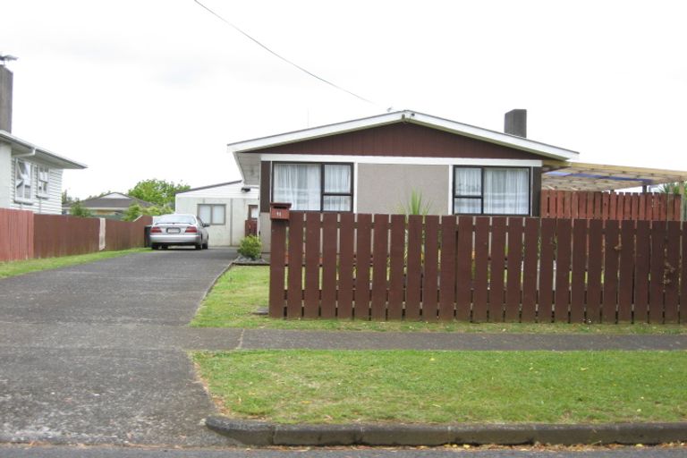 Photo of property in 11 Holland Street, Pukekohe, 2120