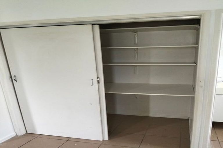 Photo of property in 1/450 Great South Road, Opaheke, Papakura, 2113