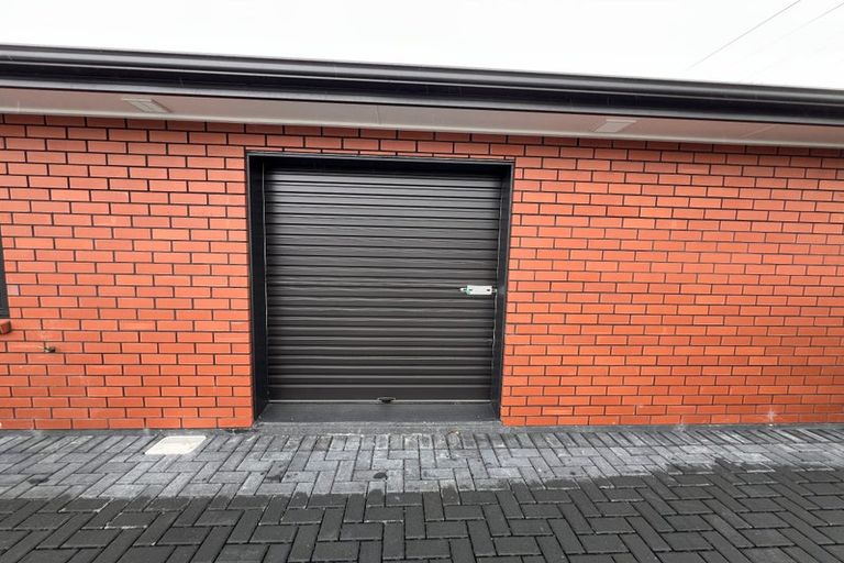 Photo of property in 1/165 Knighton Road, Hillcrest, Hamilton, 3216