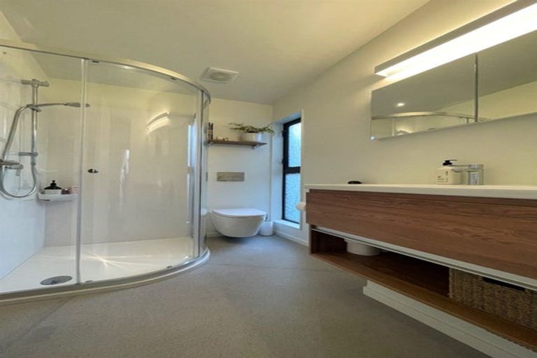 Photo of property in 137a Nevay Road, Miramar, Wellington, 6022