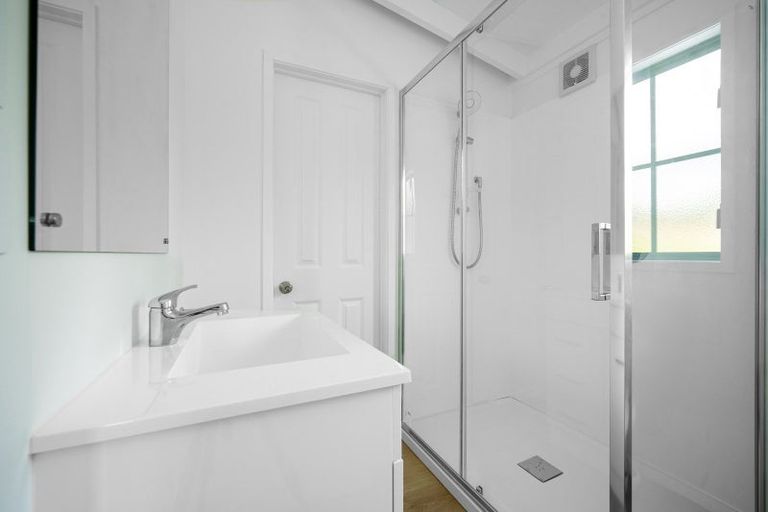 Photo of property in 806 Cove Road, Waipu, 0582