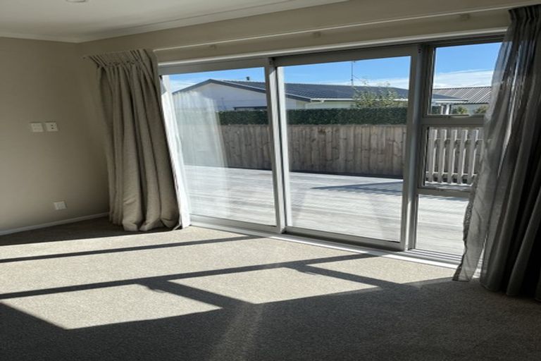 Photo of property in 15a Esther Street, Martinborough, 5711