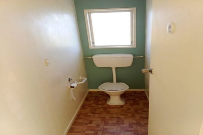 Photo of property in 12 Mountainview Terrace, Otaki Beach, Otaki, 5512