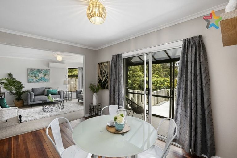 Photo of property in 51 Poto Road, Normandale, Lower Hutt, 5010