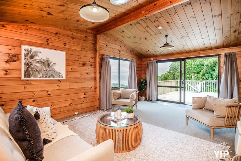 Photo of property in 60 Nalanda Crescent, Broadmeadows, Wellington, 6035