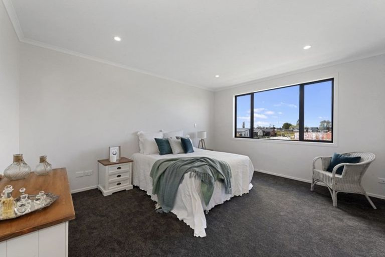 Photo of property in 14 Wyrall Way, Chartwell, Hamilton, 3210