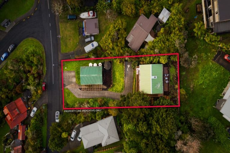 Photo of property in 53 Stillwater Crescent, Stillwater, Silverdale, 0993