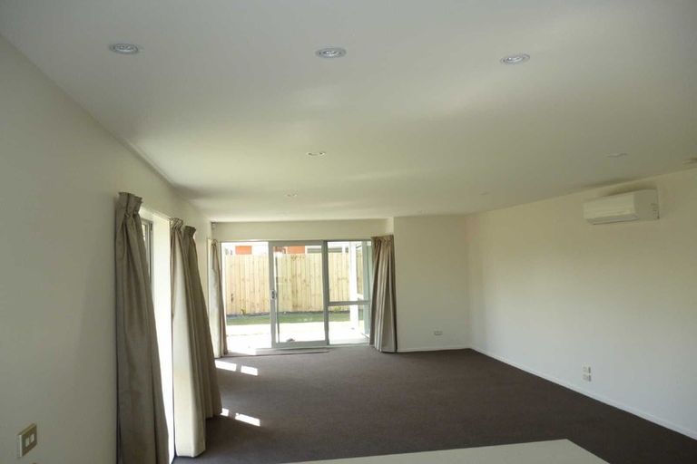 Photo of property in 6 Jefferson Close, Halswell, Christchurch, 8025