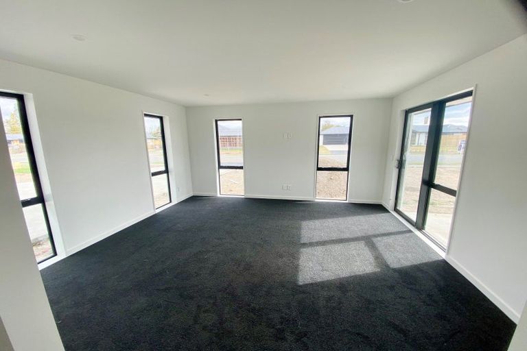 Photo of property in 45 Suffolk Drive, Kirwee, 7571