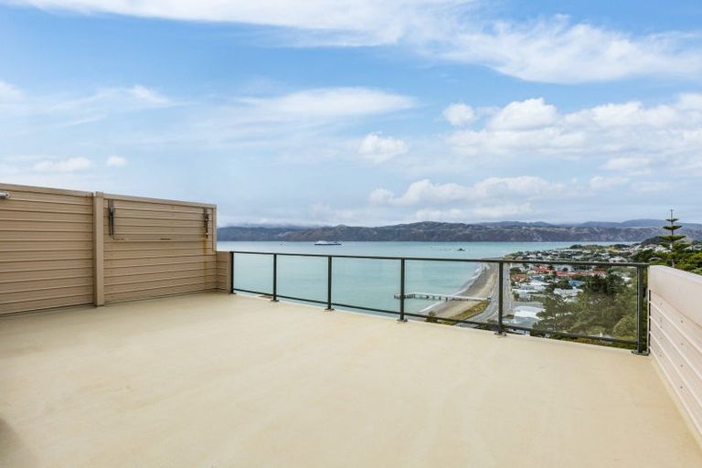 Photo of property in 29b Newport Terrace, Seatoun, Wellington, 6022
