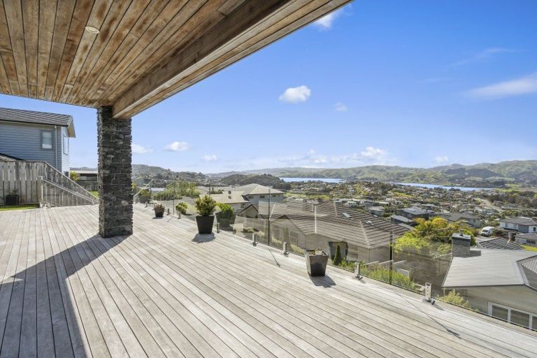 Photo of property in 71 Endeavour Drive, Whitby, Porirua, 5024