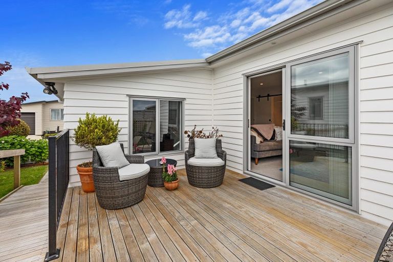 Photo of property in 11 Kamahi Crescent, Papamoa Beach, Papamoa, 3118