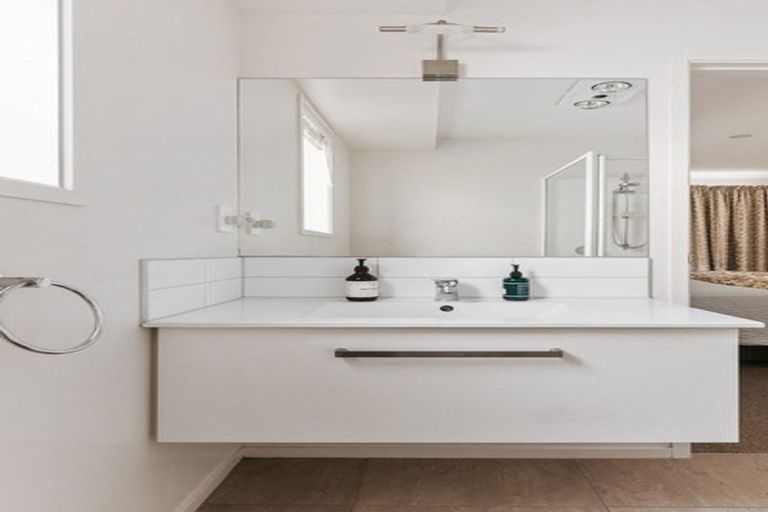 Photo of property in 7 Vista Close, Omokoroa, 3114