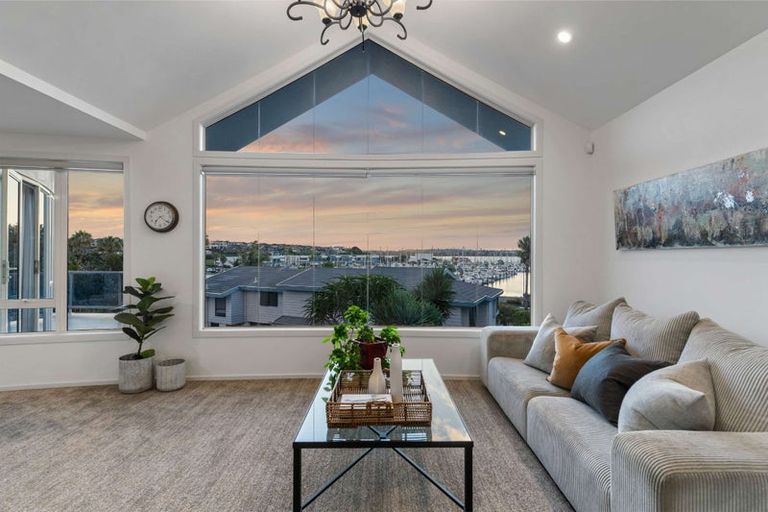 Photo of property in 39 Argo Drive, Half Moon Bay, Auckland, 2012